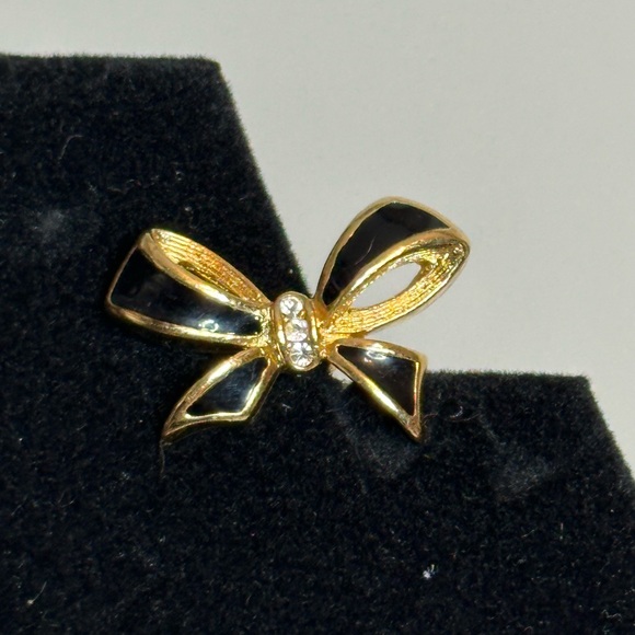 Christian Dior Clip On Earrings - Picture 4 of 13